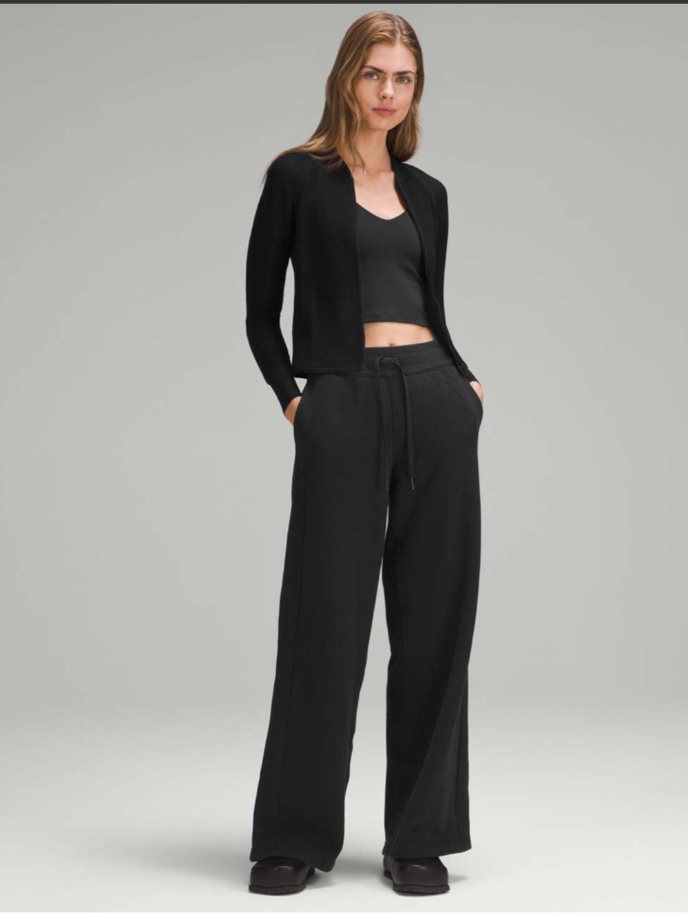 lululemon athletica Scuba Mid-Rise Wide-Leg Pant - Black - Picture 2 of 9
